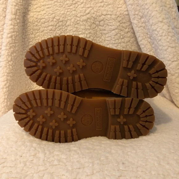 Timberland Women’s Premium 6 IN Wheat Warm Lined Puffer Waterproof Boot Size 6 M - Picture 9 of 11